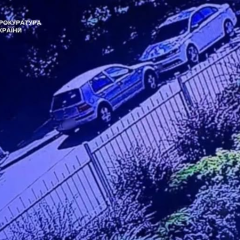 Суд над двома чоловіками за шахрайство