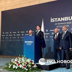 Очільник російської делегації виступив на прес-конференції