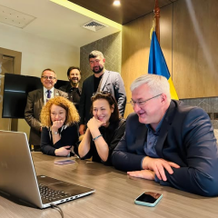Ukrainian Foreign Minister Connects with Antarctic Scientists on Vital Research