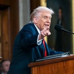Судья отклонил иск Трампа к WSJ