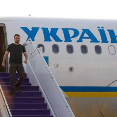 Zelenskyy arrives at G7 summit to hold talks on a ceasefire