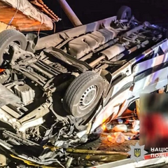 Аварія на Миколаївщині: перекинувся мікроавтобус з пасажирами