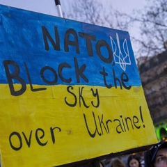 Польща закриває небо над Україною