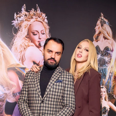 Полякова з продюсером пишуть письмо