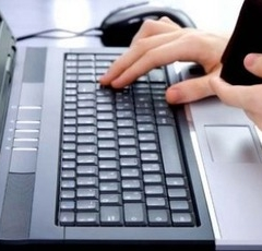 Ограничення операцій з електронними грошима в Україні