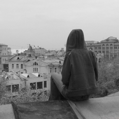 Патрульний рятує дівчину на 25 поверсі