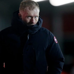 Картинка с Манчестер Юнайтед и сыном с аутизмом