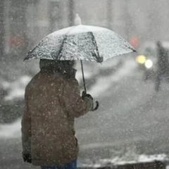 Снежные заметы и гололедица по областям