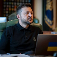 Зеленский слушает отчеты руководителей СЗР и СБУ