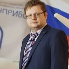 Нападающий с молотком в Кургане