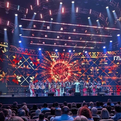 Музыкальный зал Елены Мозговой. Супершоу с материалами