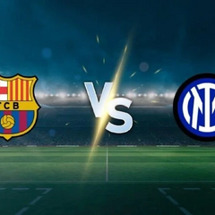 Плакат «Барселона» - «Інтер» на тлі футбольного поля