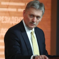 Пустой стол для переговоров
