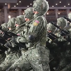 Солдаты КНДР штурмуют Курку