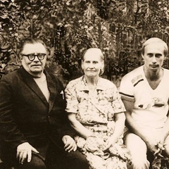 Журналісти розкрили таємничий факт про батьків Путіна