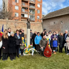 Погруддя Лесі Українки в Годмезевашаргеї