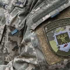 People with bats attacked military personnel