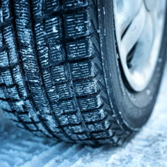 Літня гума на авто взимку