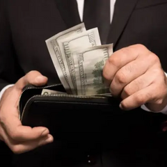 Зростання статків мільярдерів у 3 рази швидше 2023