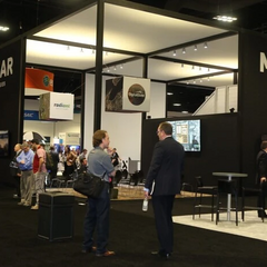 Максар показує супутниковий знімок України