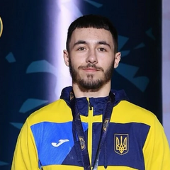 Чепурний на п'єдесталі після перемоги