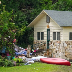 Повінь у Техасі: рятувальні операції тривають