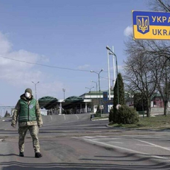 Молодежь путешествует за границу