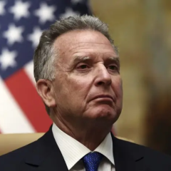 Державний прапор США і Ірану