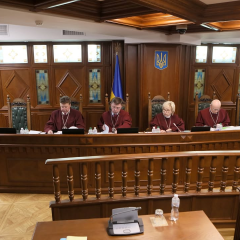 Judges receive legal salaries in Ukraine