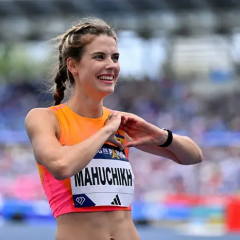 Yaroslava Mahuchih on the podium in Zagreb