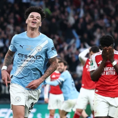 Manchester City defeated Arsenal 2:1