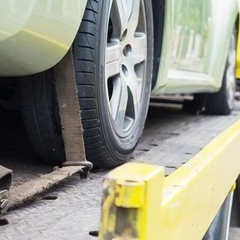 Автомобілі, виносити зі дворів що почали у Києві