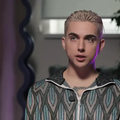 Певец Melovin во время концерта