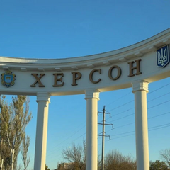 Обстріл центру Херсона артилерією: поранені