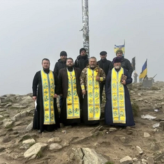 Священники моляться за мир в Україні