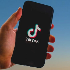 Блокування акаунтів у TikTok за рекламу казино