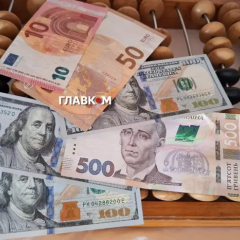 Курс НБУ на 7 апреля: $43,58, €50,32