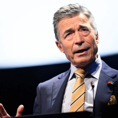 Image of former NATO chief