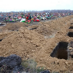 Російські поховальні місця швидко розкуповуються