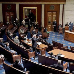 США приняли закон о ленд-лизе для Украины