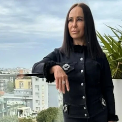 Захарова заявила про хайп на Ломаченко