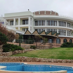 Батько співачки Алсу продає нерухомість в Криму