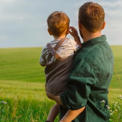 Одинокие родители испытывают больше стресса во время войны
