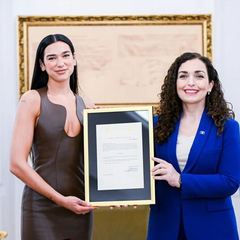 Дуа Ліпа з громадянством Косова