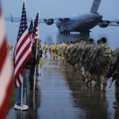 Розгортання американських військових і засобів до України