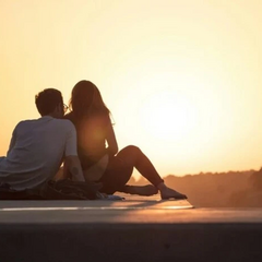 Сердця в руках: гроші на побачення