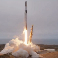 Ракета Falcon 9 запускає супутники Starlink