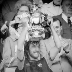 Портрет легендарного англійського футболіста