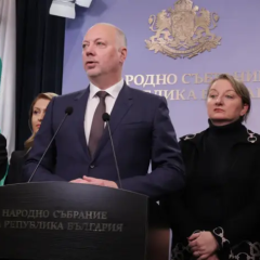 Уряд Болгарії пішов у відставку