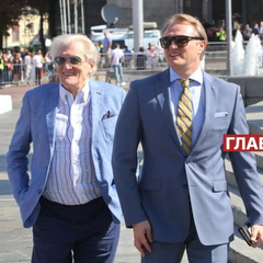 Син розповідає про виховання юнака